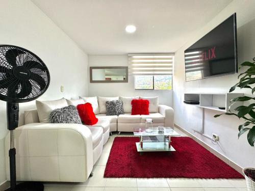 Buenos Aires Apartment | Zona Rosa de Medellín, Ubicación Central Cerca de Centros Comerciales y Tranvía del Metro BA