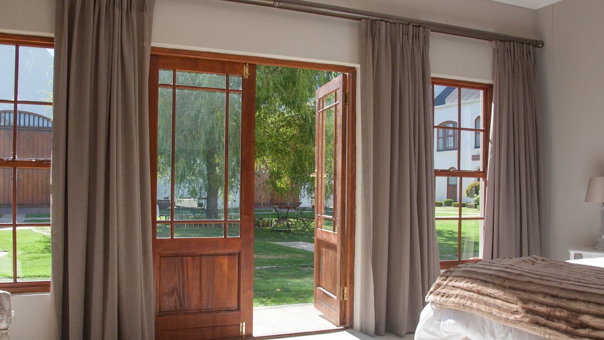 Cape Winelands Hotel | Zorgvliet Country lodge
