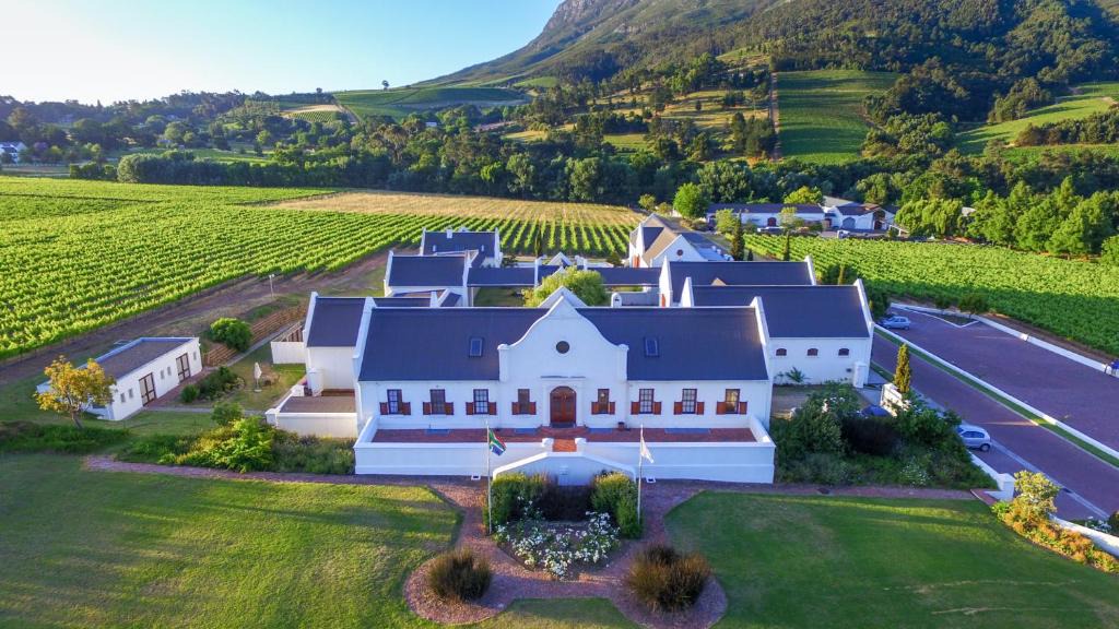 Cape Winelands House | Zorgvliet Wines Country Lodge