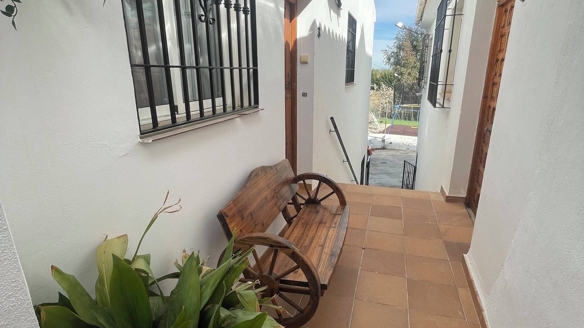Valle del Zalabi Apartment | Zuchar, rural apartment in Guadix, 5 minutes from the center.