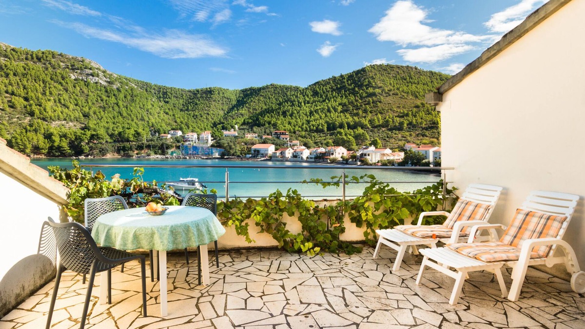 Zuljana Apartment | Zuljana - apartment with large terrace, sea view