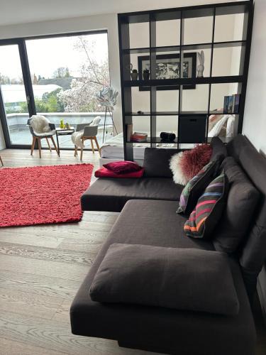 Muengersdorf Apartment | Zum EM Stadion zu Fuß - Luxus im Grünen
