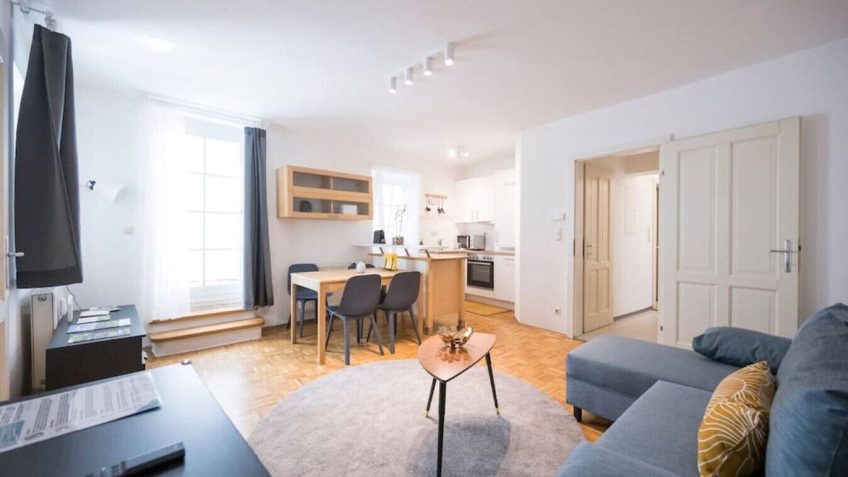 Graz City Centre Apartment | Zum Grazer Uhrturm in Graz Austria