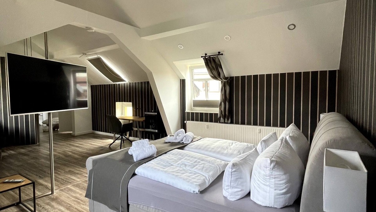 Weida House | Zur Altstadt - Am Fuße der Osterburg - Gaststätte, Pension, FEWO