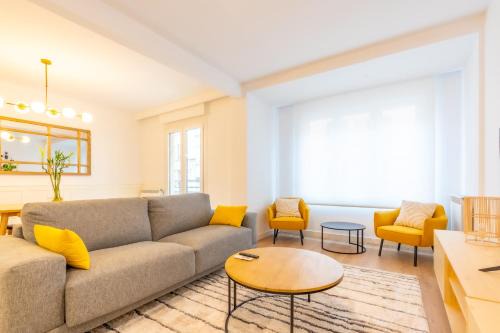 Gros Apartment | Zurriola Beach Luxury 2 - SSHOUSING
