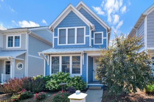 Ottawa House | Zuzu's Petals