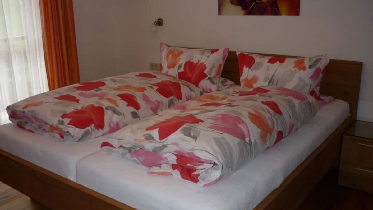 Reit im Winkl Apartment | Zwei-Raum Ferienwohnung mit Dusche/WC, Küchenzeile, Balkon