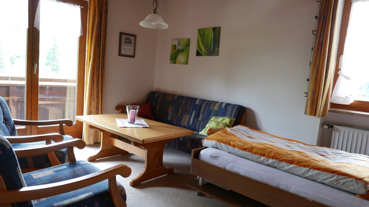 Groissenbach Apartment | Zwei-Zimmer-Ferienwohnung, 54 m², Balkon und separater Küche