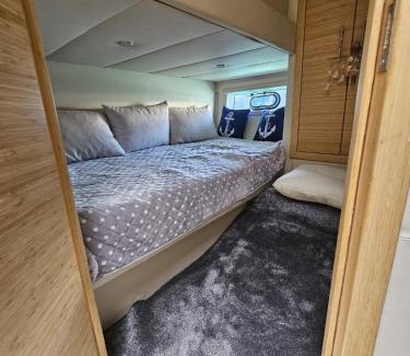 Cesme Boat Rental | Çeşme Tekne ve Yat Kiralama