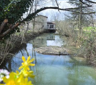 Savignac-de-Duras Bed & Breakfast | Ô Vieux Moulin