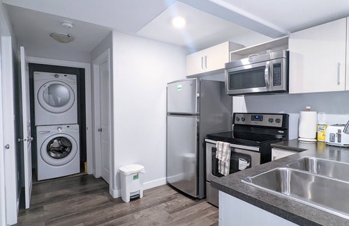 Stonebridge House | Über-clean, cozy, private suite - Stonebridge