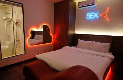 Phuoc Long Hotel | Đào Hoa Love Hotel