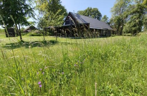 Zemgale House | Ģimenes "Akmens Māja"