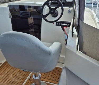West Pomeranian Voivodeship Boat Rental | ŁÓDŹ MOTOROWA BALT 818 TYTAN Lucky Star STAR SZCZECIN