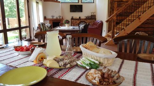Vama Buzaului Bed & Breakfast | Șura lu' Vasile.