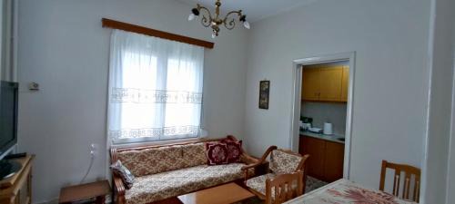 Arta Apartment | Σπίτι στην πόλη Άρτα κοντά στην λίμνη