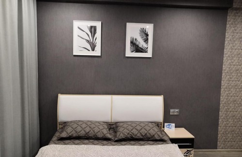 Naberezhnye Chelny Apartment | Апартаменты, Цветочный бульвар 12а