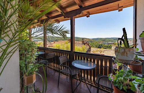 Veliko Tarnovo House | Винената къща