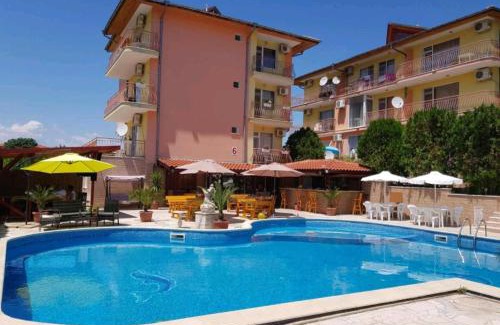 Sunny Beach Apartment | Курортно студио