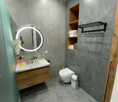Almaty Apartment | Просторный апартамент в центре Алматы, Mega Park -Arbat