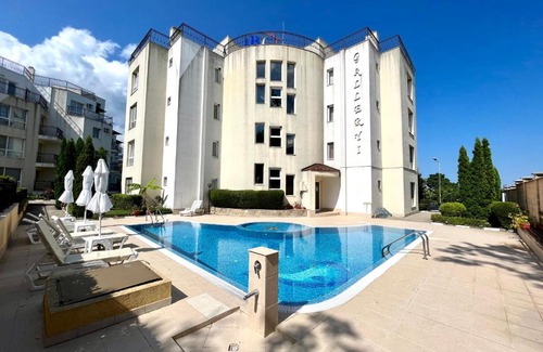 Byala Apartment | Студио Галерия - Studio Galeria