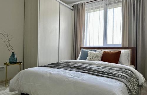 Almaty Apartment | Студия ОАЗИС с видом на Коктобе