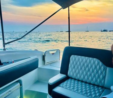 North Pattaya Boat Rental | Частная Яхта и Эксклюзивные приватные Туры по Островам в Паттайе