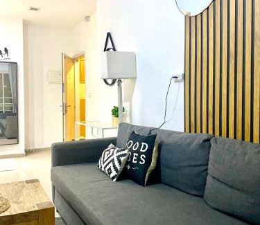 Tel Aviv City Center Apartment | כמו חדר במלון מרפסת חניה פרטית