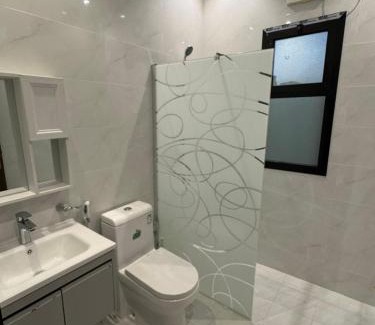 Al Kura Apartment | استوديو هادئ وجميل