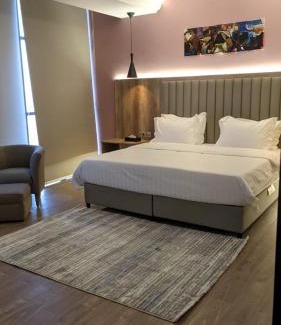 Al Kura Apartment | المكارم بارك للشقق المخدومة -درجة التصنيف- اقتصادية