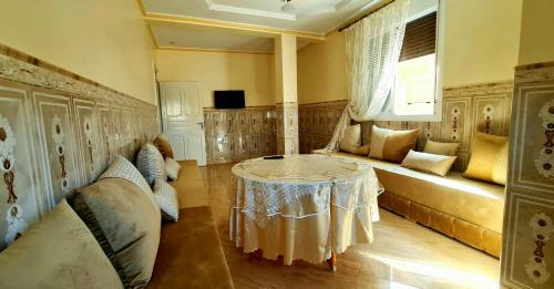 Iaazzanene Apartment | راحة البال