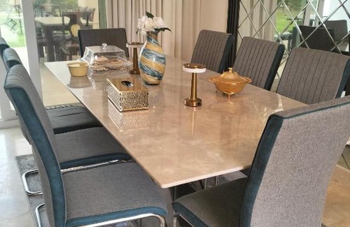 Salalah Ski Chalet | شالية فاخر في روتانا