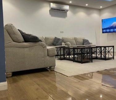 Taif Ski Chalet | شاليه هاندا Handa Chalet