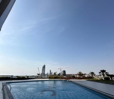 Ash Shati Apartment | شقة بإطلالة بحرية بانورامية في برج داماك