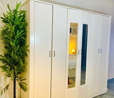 Al-Safa Apartment | شقة 17