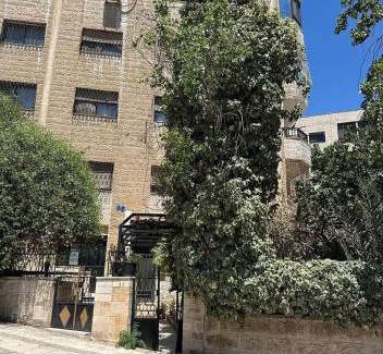 Amman Apartment | شقة 2 غرف نوم مفروشة في حي نزال