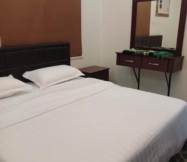 Gurayat Apartment | شقق حياة القريات لشقق المخدومة
