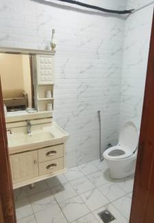 Baljurashi Hotel | شقق ورد الجنوب للشقق المخدومة