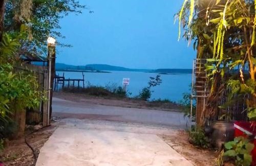 Wang Sam Mo House | บ้านสวนริมน้ำวังใหญ่ห้อง a4 วังสามหมอ อุดรธานี