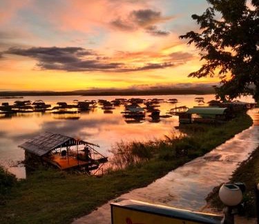Wang Sam Mo House | บ้านสวนริมน้ำวังใหญ่ห้อง a3 วังสามหมอ อุดรธานี