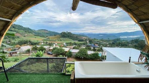 Mae Taeng Ski Chalet | บ้านแคปซูล Capsule house