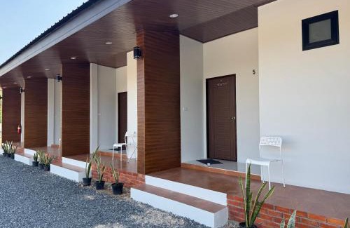 Chanthaburi Hotel | เค้ง Kheng Chanthaburi