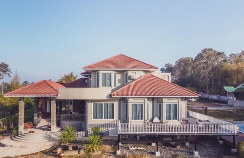 Mae Faek Mai Villa | เลอเบสท์พลูวิลล่าเชียงใหม่poolvilla