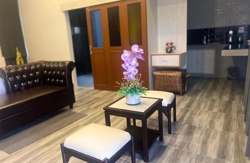 Mae Faek Mai Villa | เลอเบสท์พลูวิลล่า302LeBest PoolVillaChiangmai