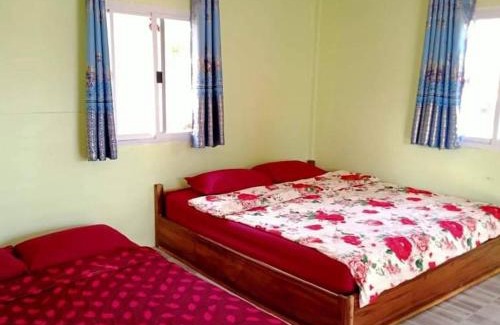 Sang Khom House | แม่ป้อมโฮมสเตย์ ลานกางเต้นท์ริมโขง