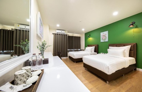 Khon Kaen Hotel | โรงแรมต้นเงิน