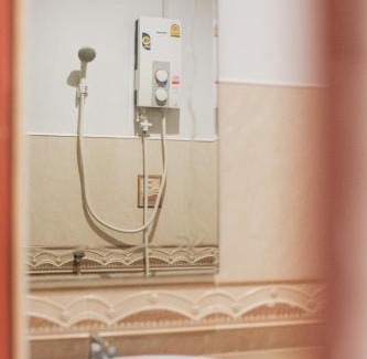 Chanthaburi Hotel | โรงแรมบ้านสวน ฟ้าใส