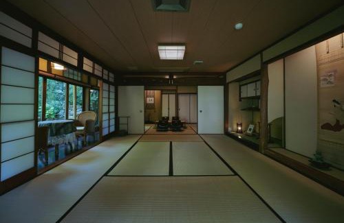 Rurikei Onsen Hotel | こもれびの宿 明徳庵