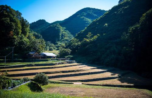 Shobara House | せとうち古民家ステイズHiroshima 不老仙