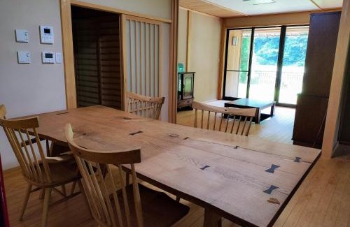 Nomi House | ひぐらし山荘